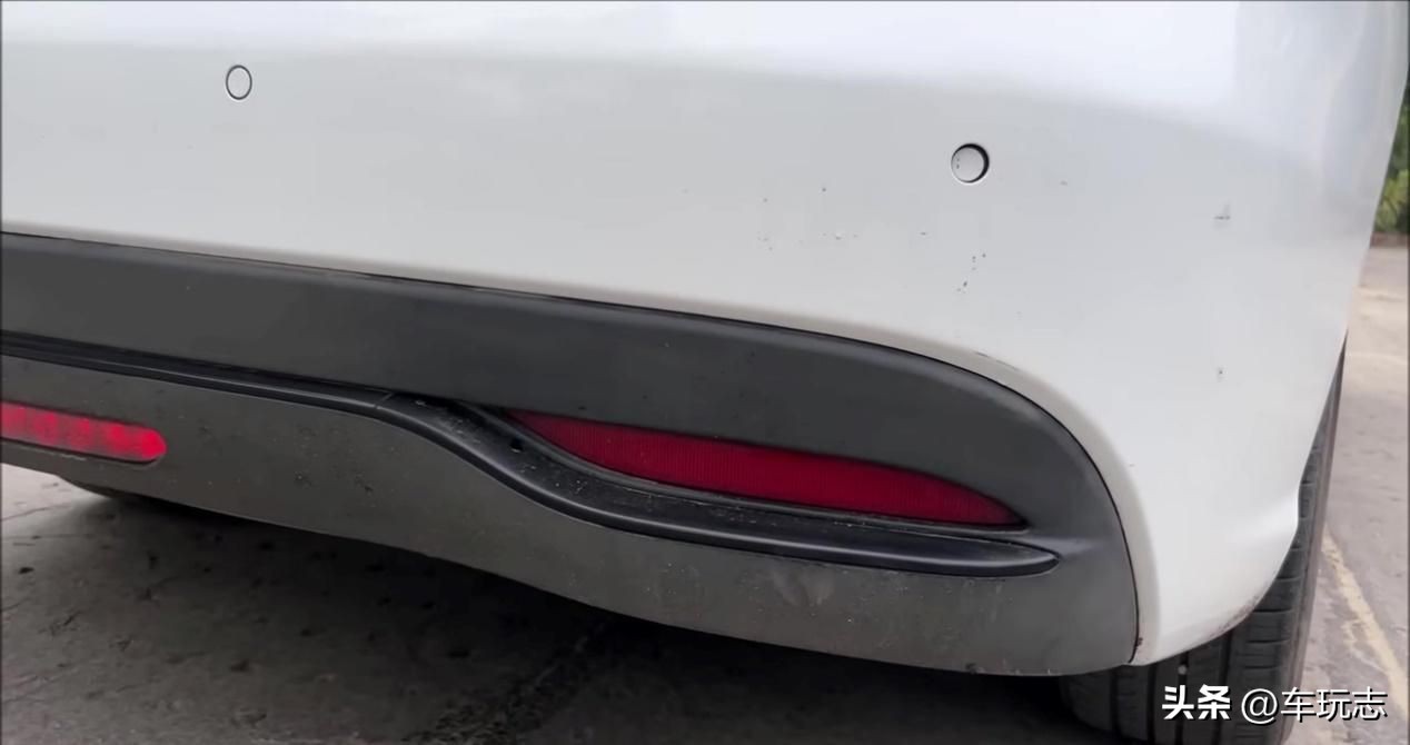 e6比亚迪新能源汽车,纯电动比亚迪e6不容忽视的亮点