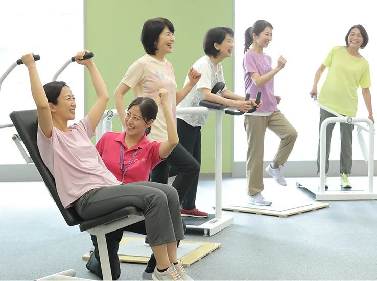 有钱年轻人如何规划养老,有钱有闲的中老年群体