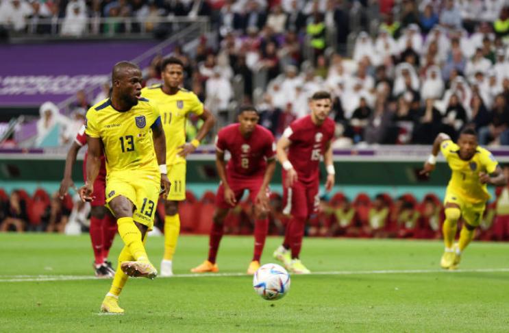 卡塔尔0-2厄瓜多尔不是3比0吗,卡塔尔0-2不敌厄瓜多尔桑切斯