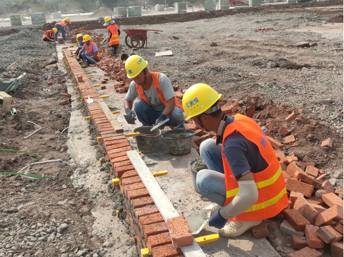 重庆首座专业足球场设计,重庆龙兴足球场最新进展