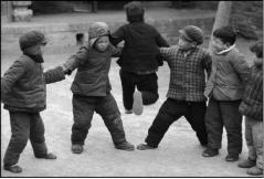 宁波小伙拉一破板车徒步35年,宁波徒步小伙