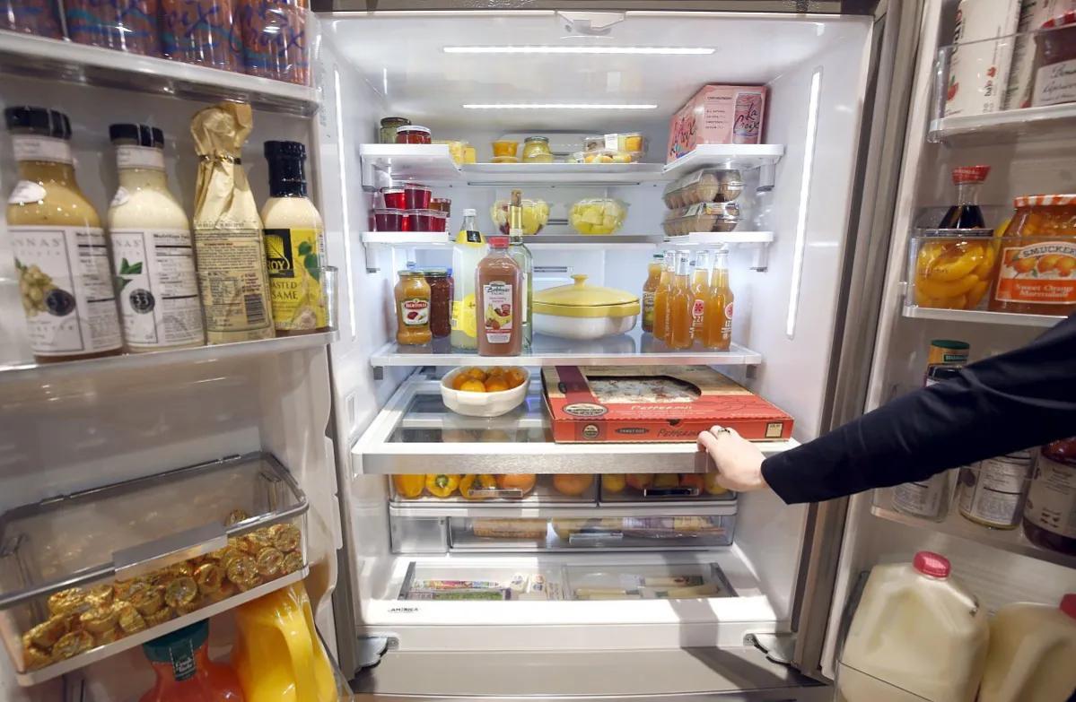 热食物直接放冰箱里好不好,热食物为什么不能马上放冰箱