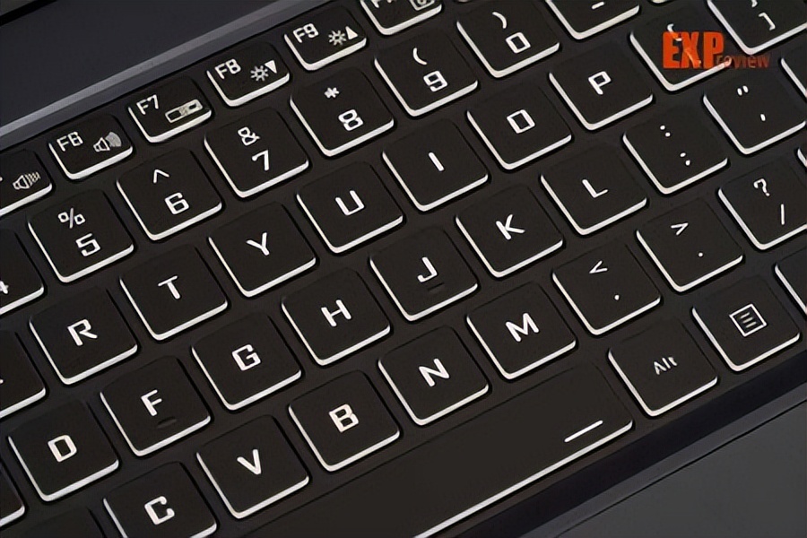 神舟战神z8-z8tn5ns游戏测评,神舟战神zx8-cr5s1游戏本评测