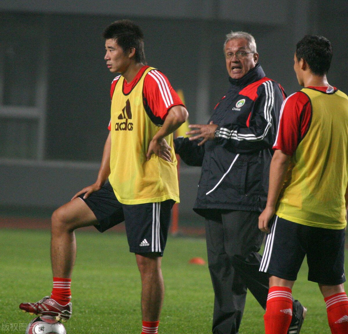 中国男足冲击2002世界杯比赛,中国男足冲击2002世界杯比赛纪录