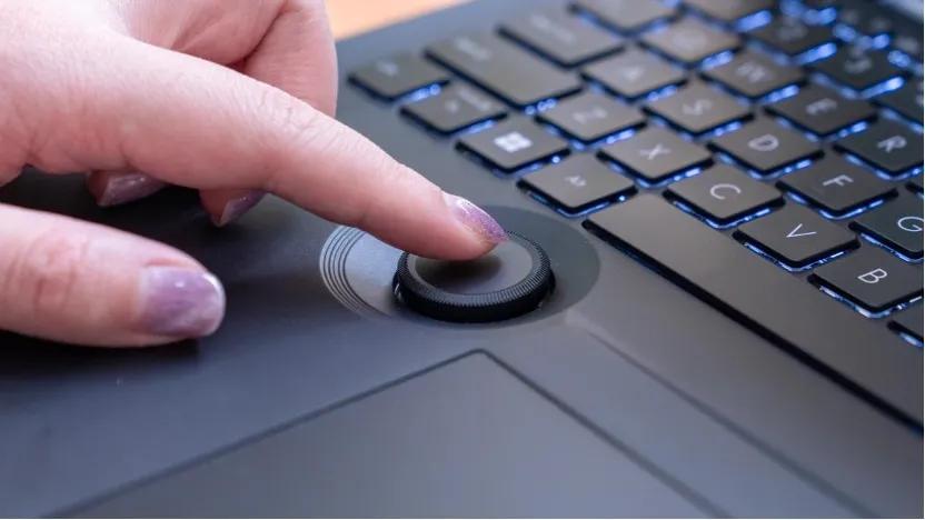 紫色笔记本电脑华硕灵耀pro测评,高端oled显示屏