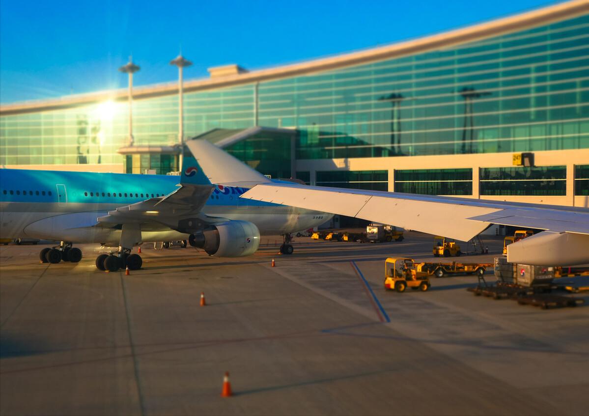 国外转机需要入境章吗,国外转机需要重新办机票吗