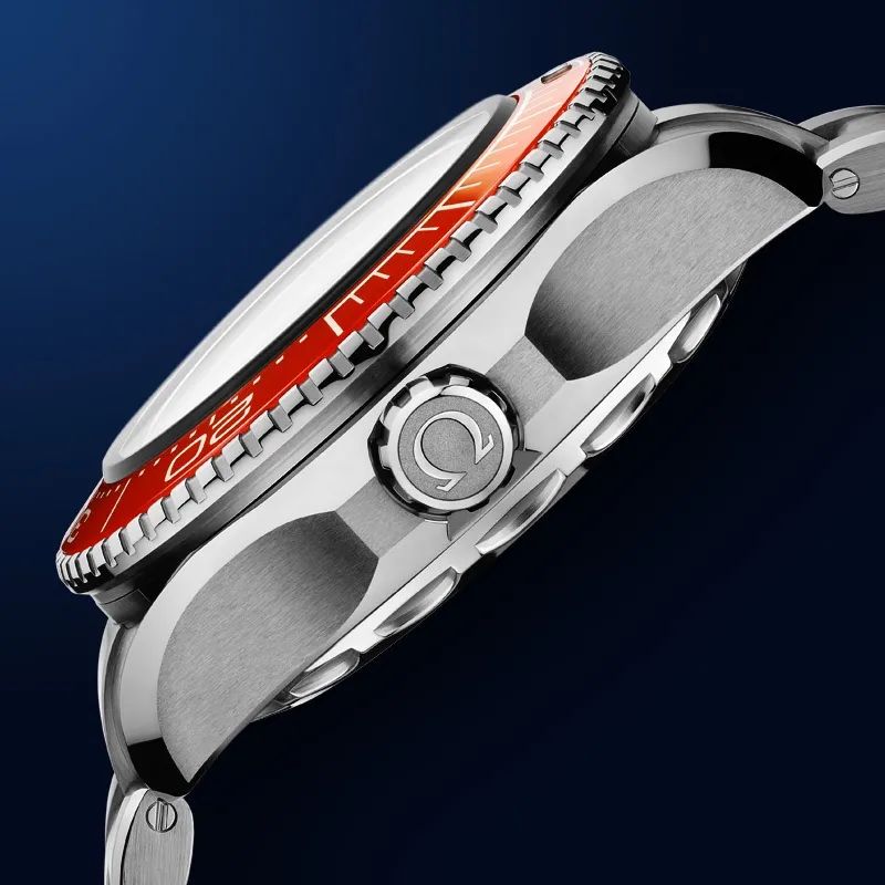 这下好了，留给欧米茄的颜色也不多了，一口气推出32款新品