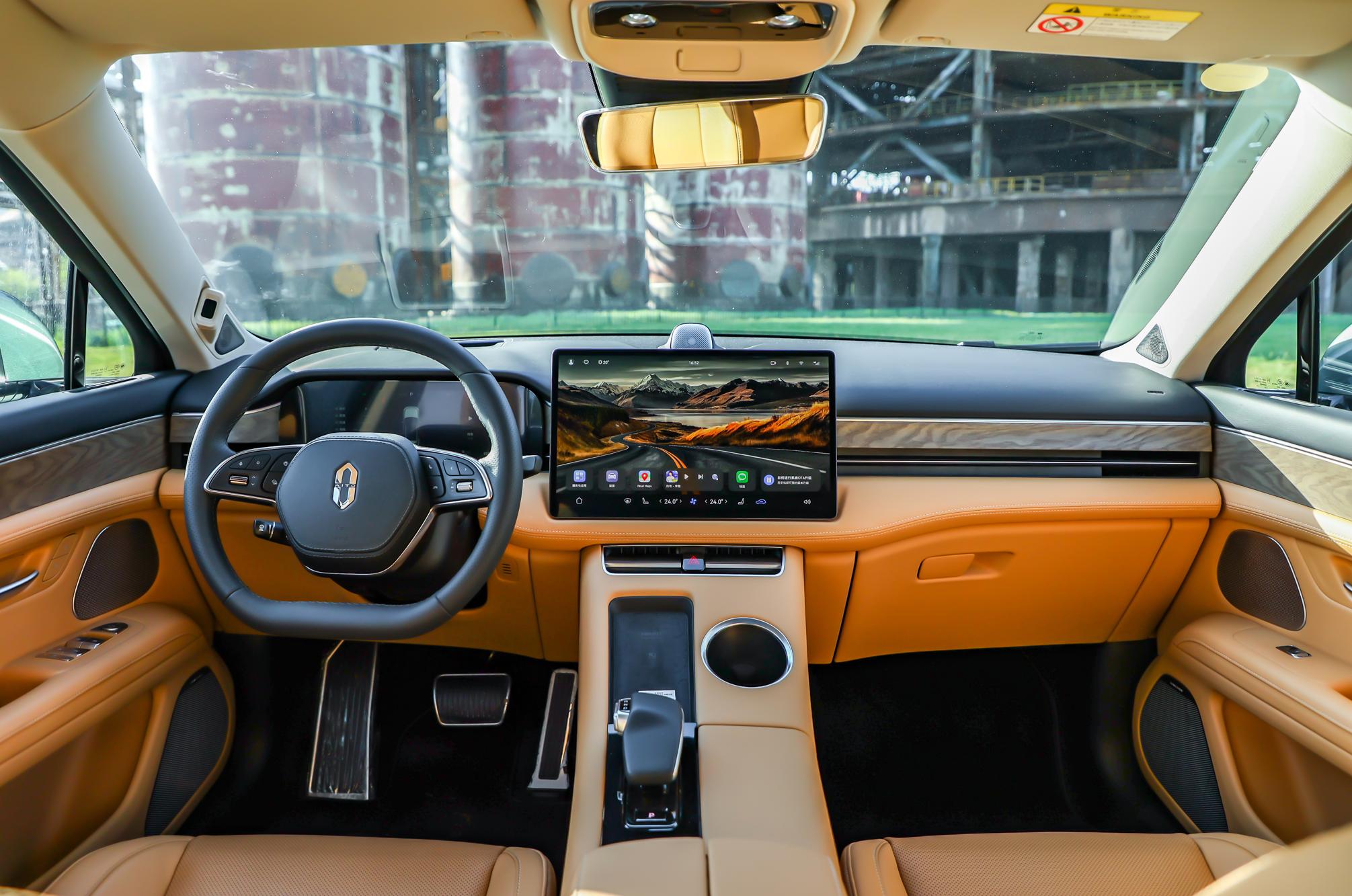 问界m5是大型suv吗,问界m5是中型suv吗