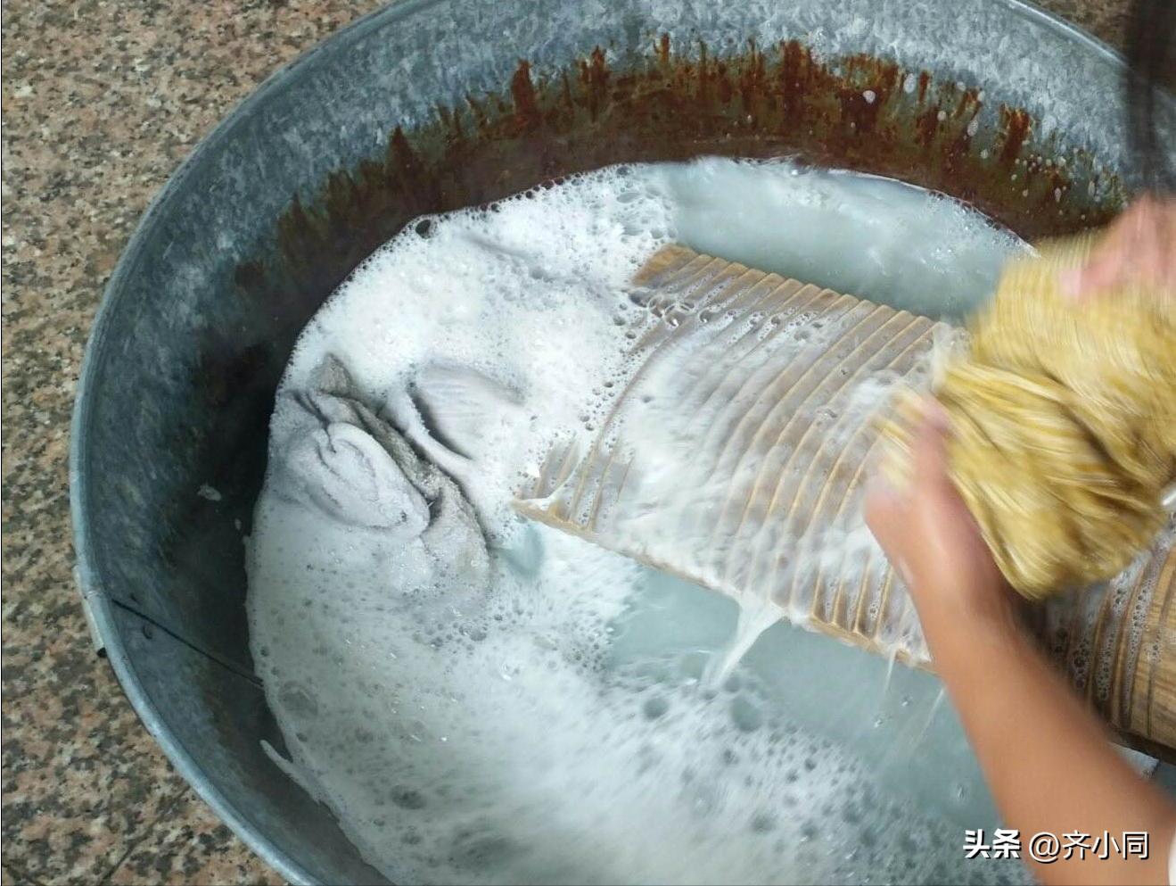 从家庭变化看中国历史,从衣食住行看家乡巨变