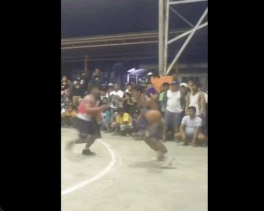 罗斯两次重回公牛扣篮,公牛罗斯重回故地献赛季首扣