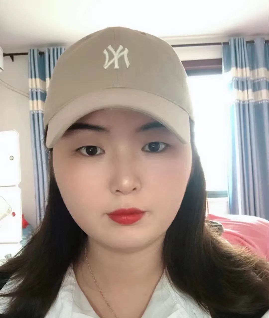 根据脸型选帽子这样才不显脸大,脸小脸型不好看适合什么帽子