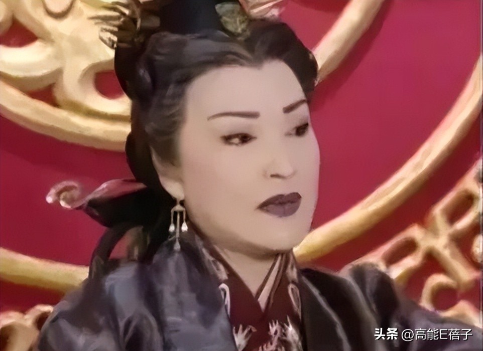 台湾艺人整形记：削骨换脸小场面，嫁给医师保修终身