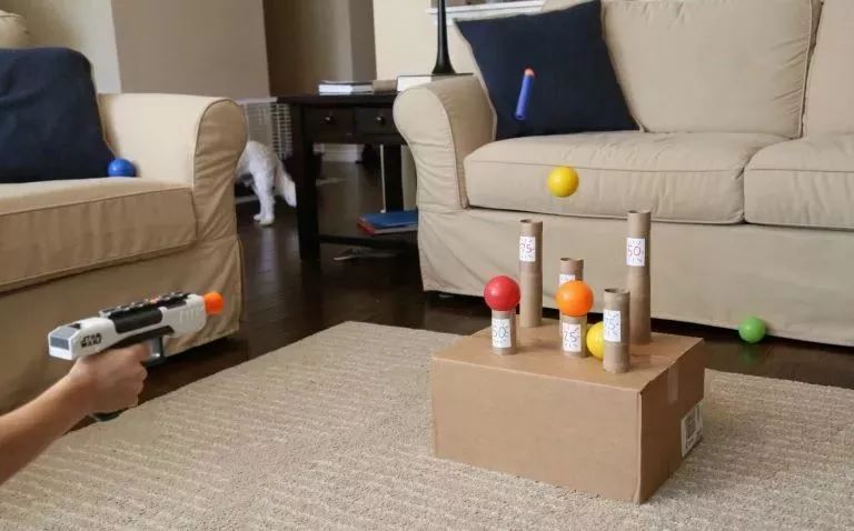 20种亲子互动小游戏,亲子羽毛球室内小游戏