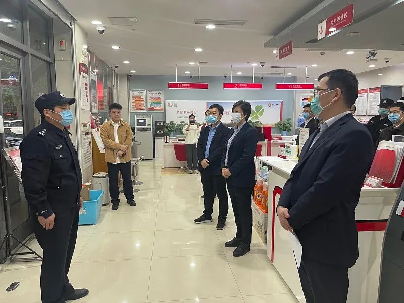 我在岗位上|郑州公安:五一,有我们在,请您放心!