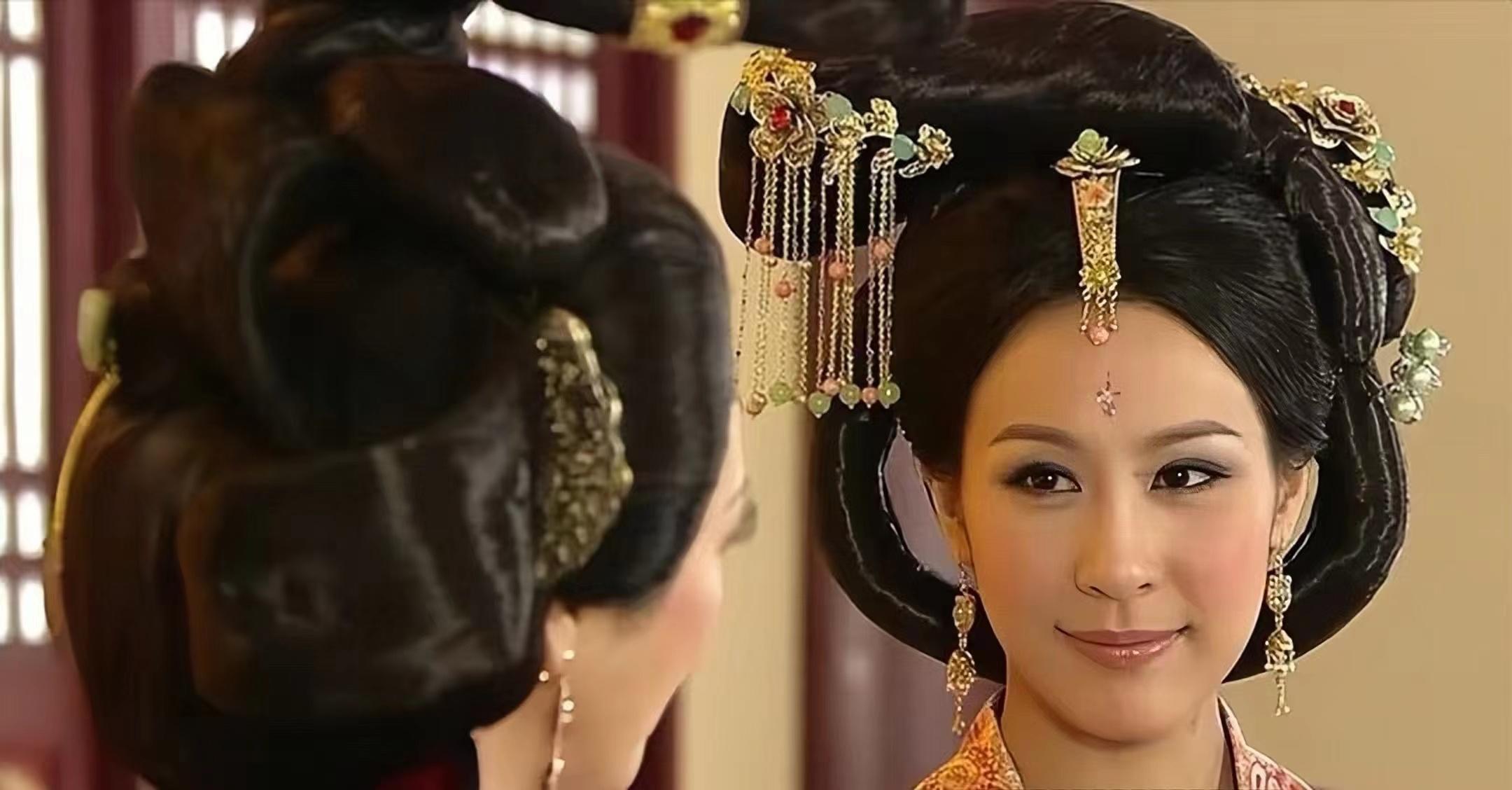 港姐冠军泳装秀,港姐冠军晒孕照