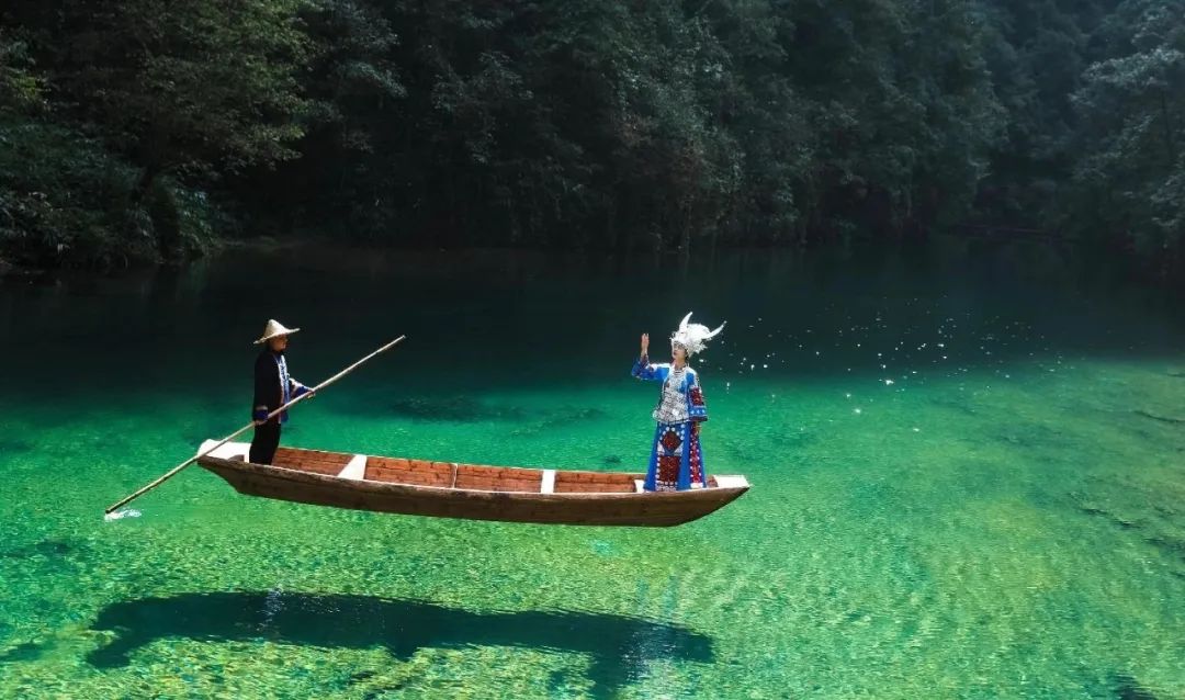夏天凉快风景好又有水的旅游景点,夏天旅游景点哪里最好玩