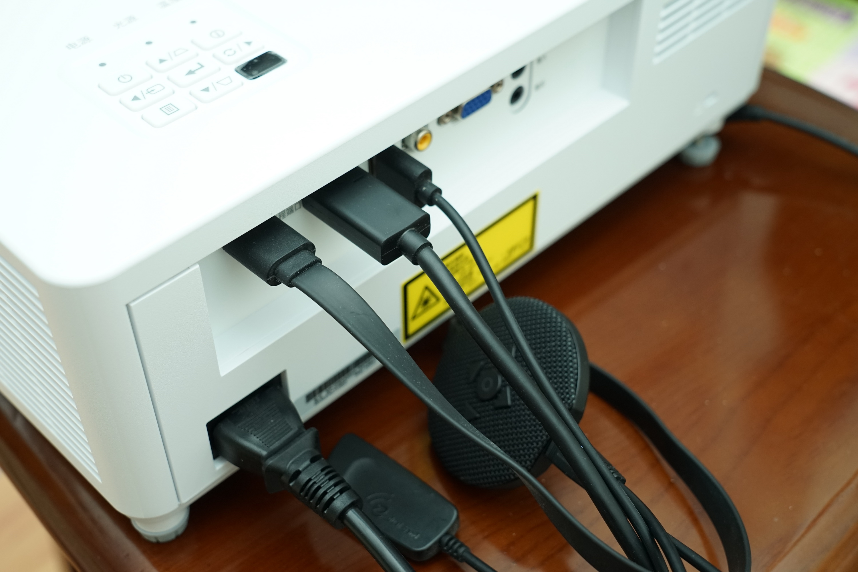 激光投影和nec投影仪哪款最好,necrgb激光投影机