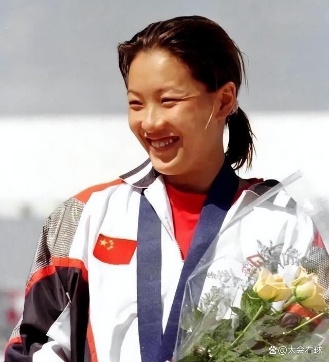 伏明霞辟谣离婚,伏明霞离婚真的假的啊