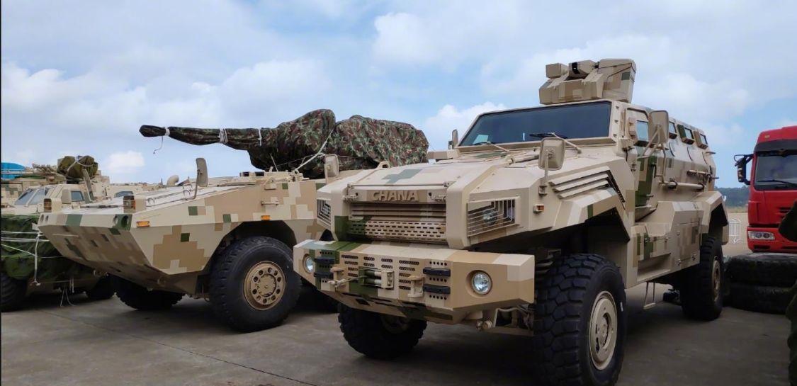 炮弹能炸一个足球场吗,一炮能掀翻坦克的加农榴弹炮