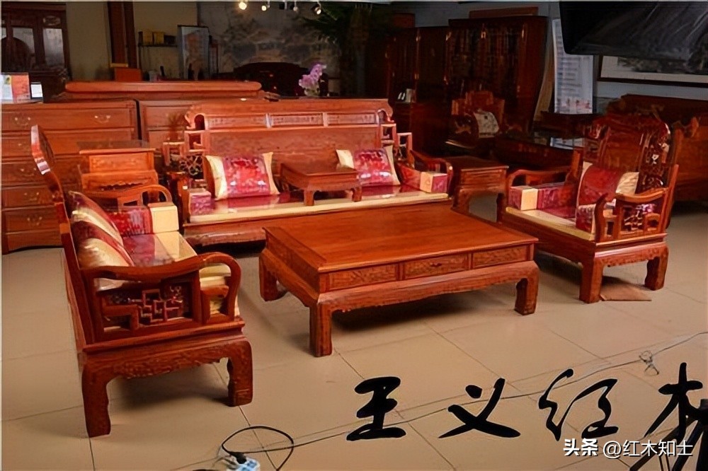 大富贵的缅甸花梨13件套值多少钱,缅甸花梨手工雕刻十三件套