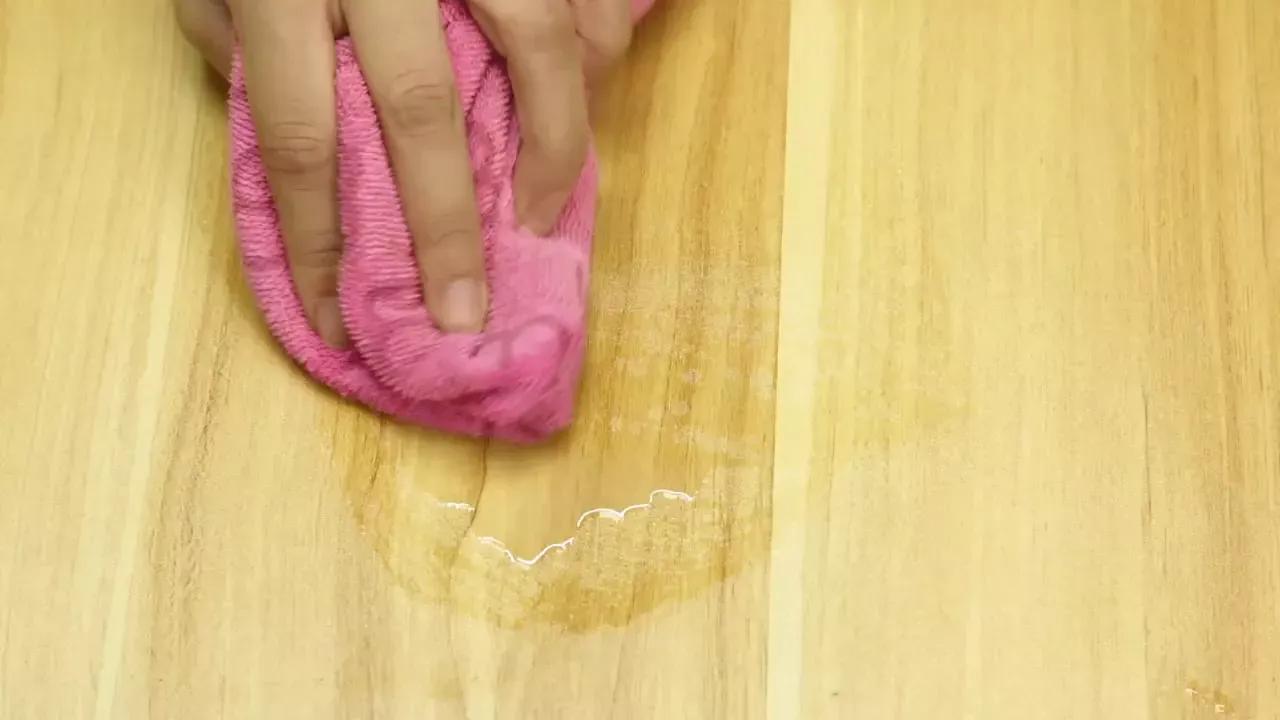 酸奶过期了15天但没开封还能喝吗,过期的酸奶还能怎么用