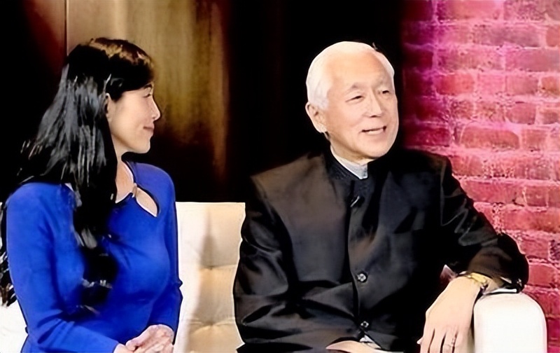 华人富豪捐了300亿给美国,爱国人士捐款一千万