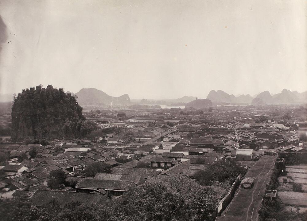 日军日记：男人饿倒在地，为了救他，我将他妻子的乳房割给他吃!