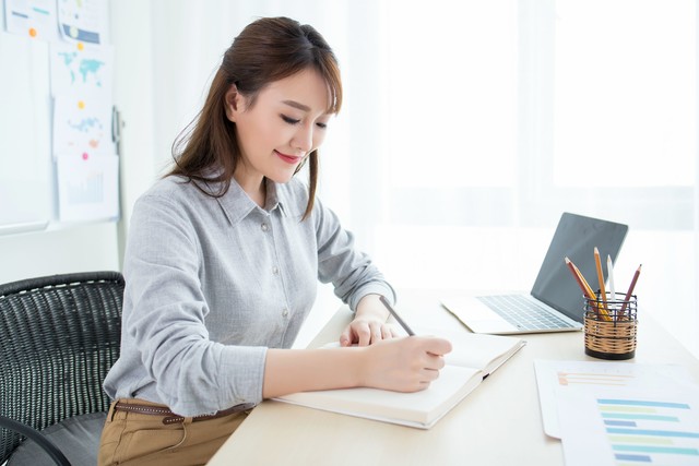 家庭主妇在家自己怎么赚钱,家庭主妇怎么自我成长