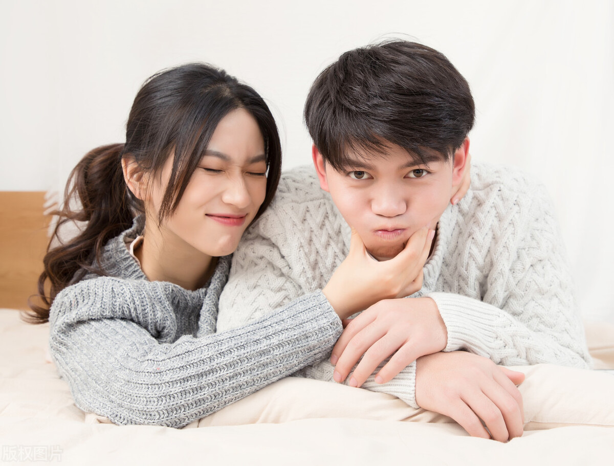 恋爱中怎么判断对方是真心的,在爱情中怎么让对方越来越喜欢你