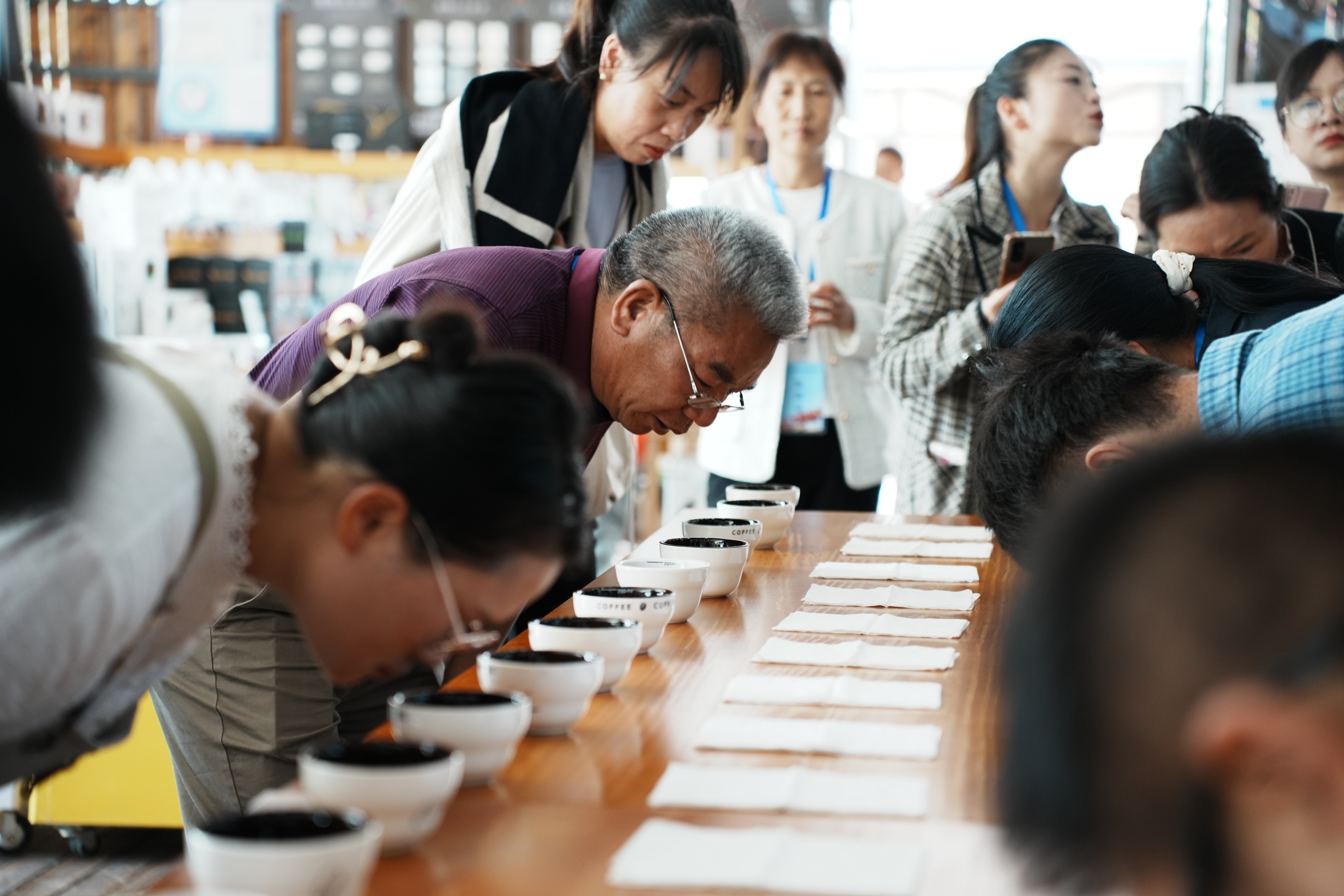 云南精品咖啡产业发展之路,云南小粒咖啡产业现状及发展前景