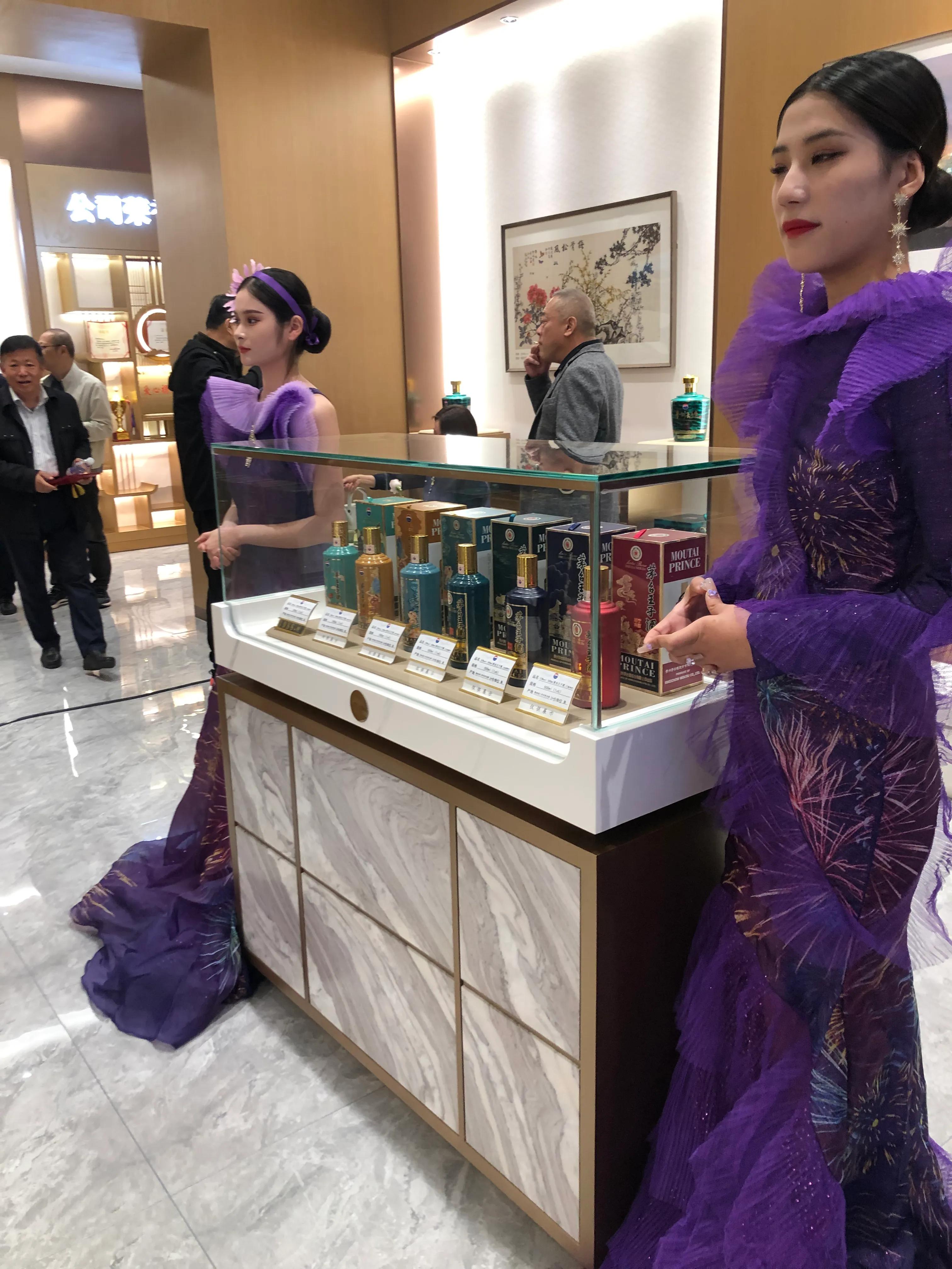 1935飞天茅台53度500ml多少钱一瓶,22年茅台1935原箱