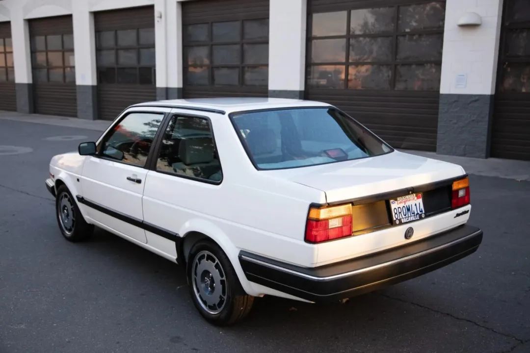 国内少见1989款双门大众捷达