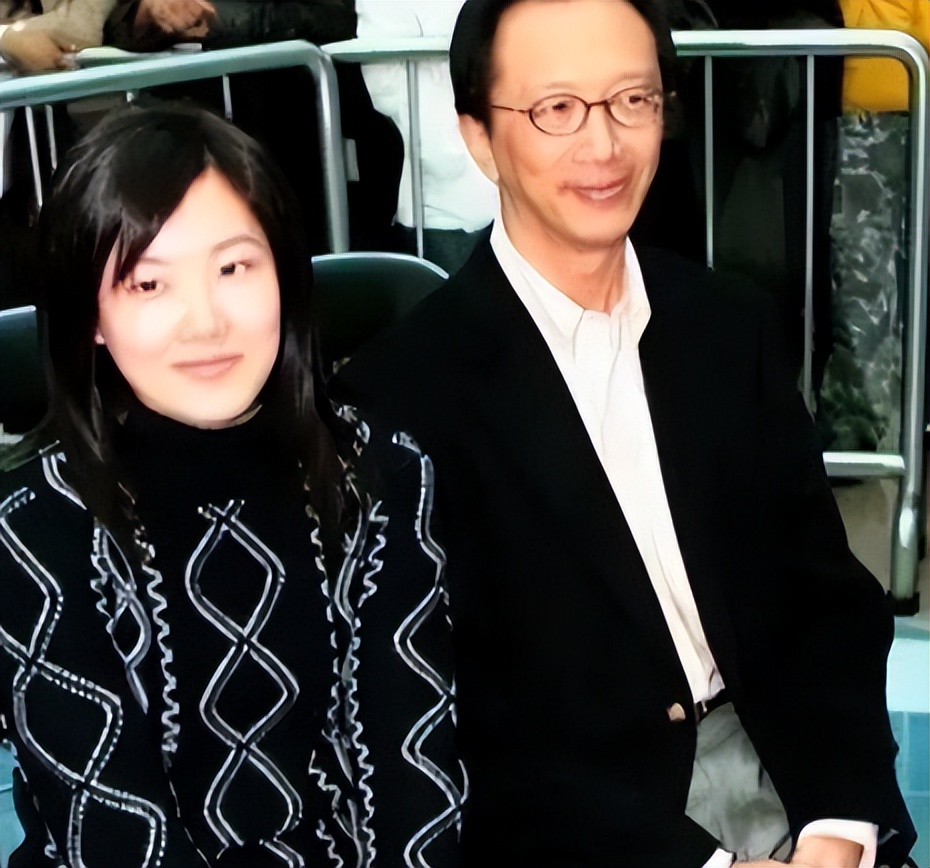 梁锦松娶小26岁伏明霞,梁锦松娶伏明霞时年龄