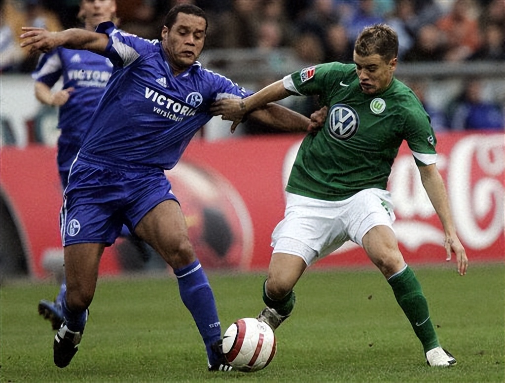 今日德甲奥格斯堡比分预测推荐,德甲回放奥格斯堡vs斯图加特