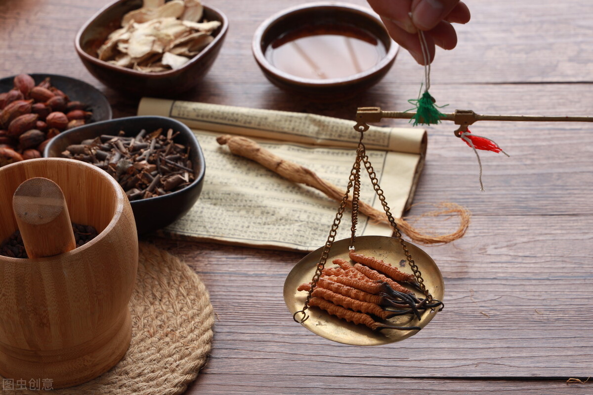 口腔溃疡反反复复怎么彻底解决,口腔溃疡反反复复该如何治疗