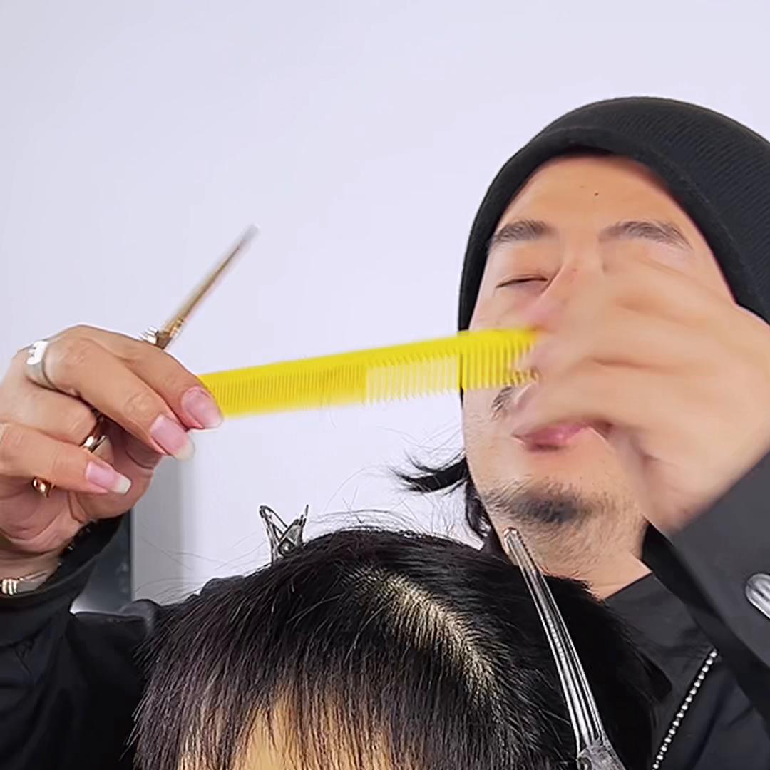 二次元大锯齿你不会剪吗？别滑走2分钟教会你@抖音短视频