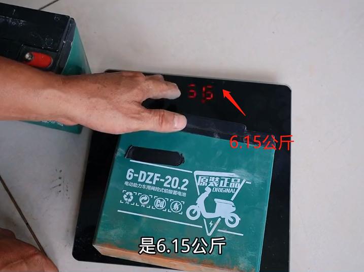 电动车用锂电池还是石墨烯电池好,电动车选石墨烯的好还是铅酸的好