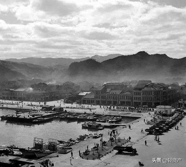 花楼女子媚态撩人，丰乳肥臀，30张真实影像惊艳时光