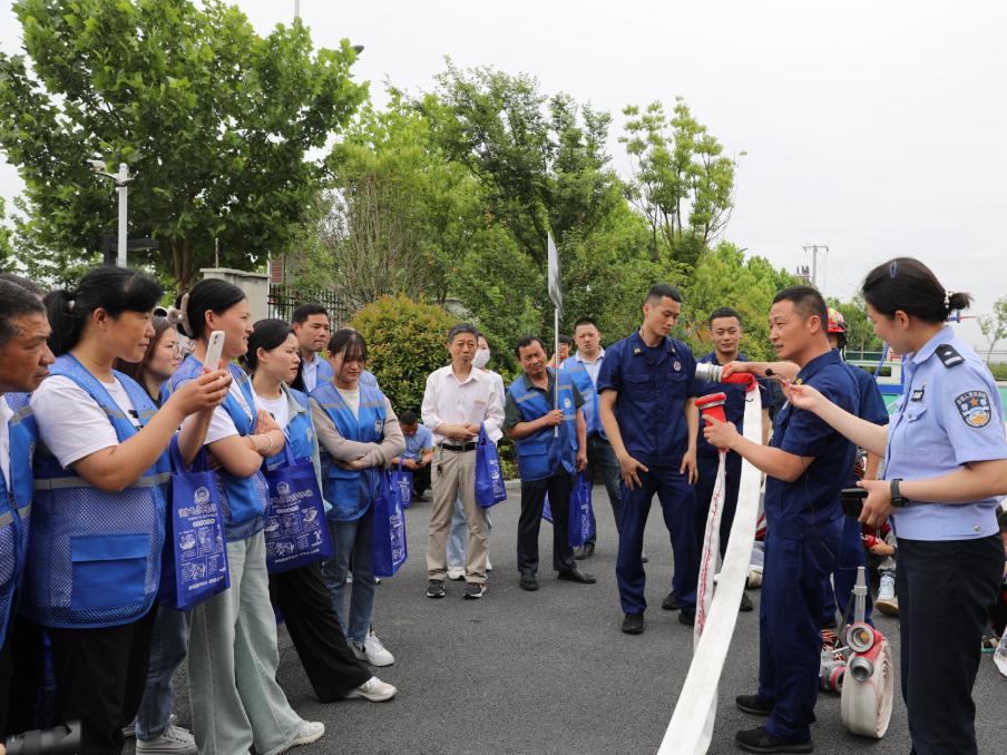 想要六一儿童节礼物的说说,充满爱的儿童节礼物