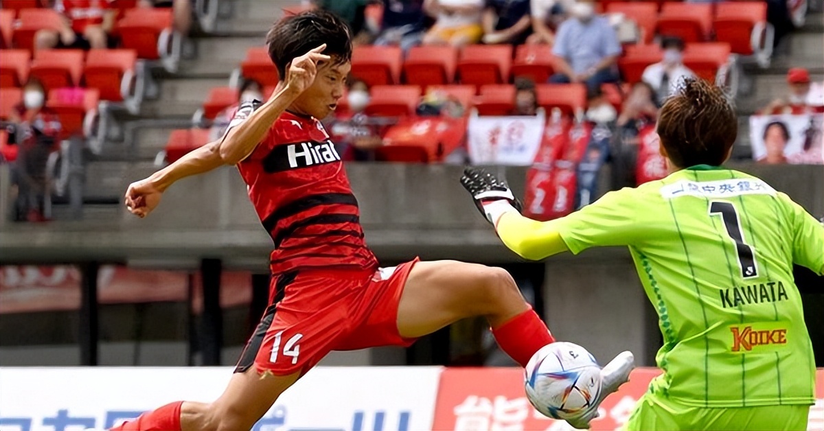 天皇杯新泻天鹅上半场,日天皇杯是什么级别比赛