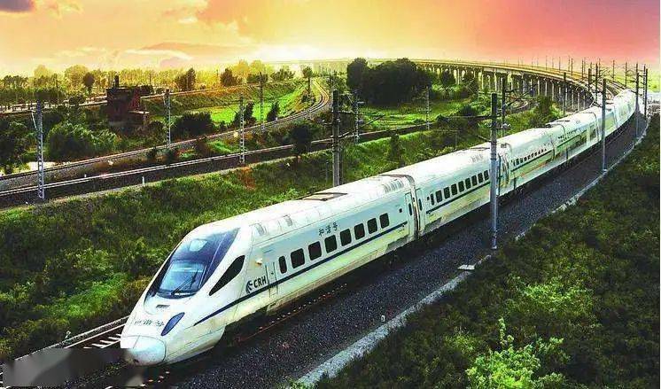 无法同时兼顾天津和北京东去的客流，唐山站的位置选错了么？