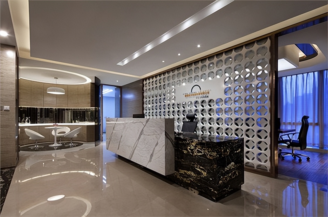 东方办公装修公司,健鼎科技公司办公室装修