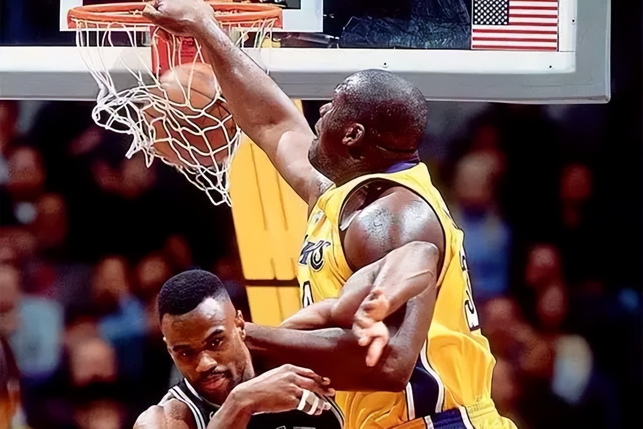 马刺50号球员,马刺吉诺比利职业生涯场均