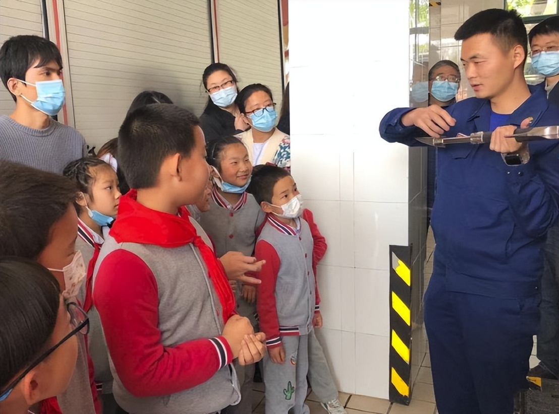 上海国防教育示范学校,全国中小学国防教育示范学校