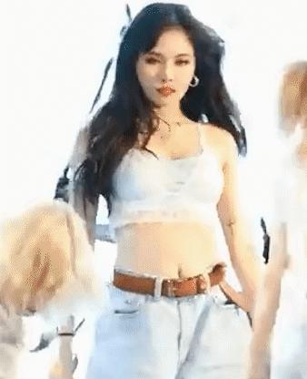 韩国女星穿衣风格大变,韩国女星穿搭服装