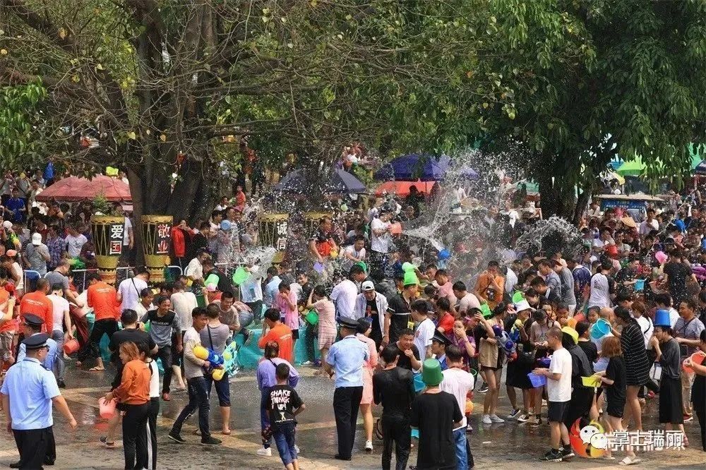 云南有哪些旅游节庆,云南最具有代表的过年非遗文化