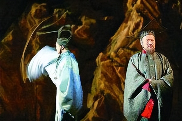 他，结婚24年，零绯闻，收入全上交，一天一电话，与儿子感情深厚