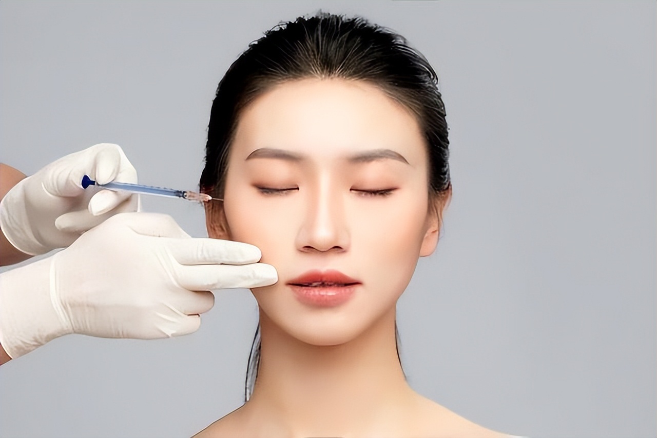 瘦脸针危害及后期副作用,瘦脸针有危险和副作用