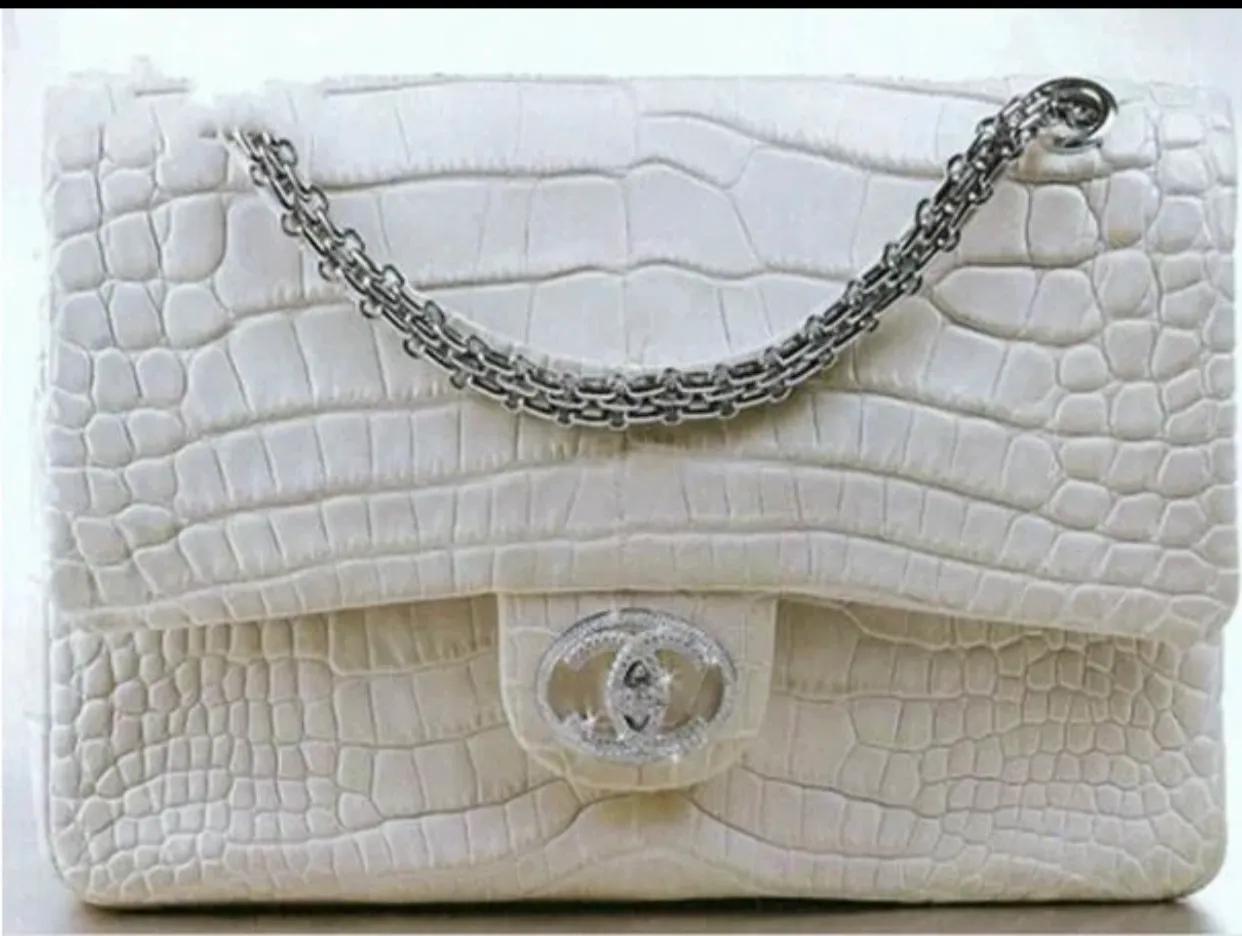 奋斗一辈子买不起一辆车,奋斗一辈子也买不了一套房原视频