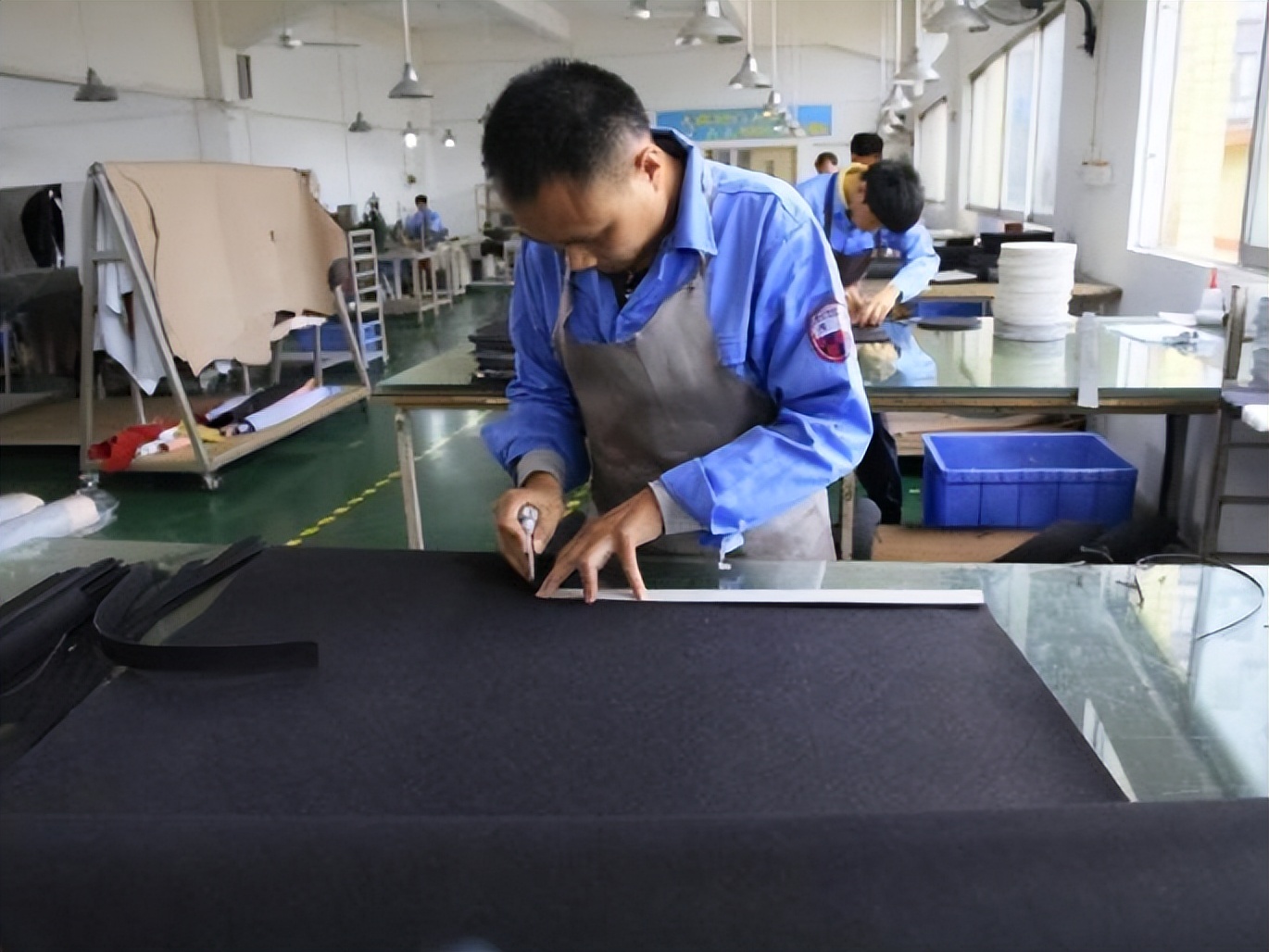 十二亿资产被父母兄弟送精神病院,上亿资产被家人瓜分